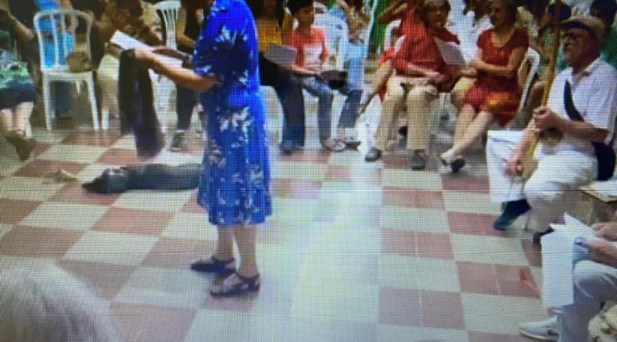 A Pá: Morte e Vida Severina - João Cabral de Melo Neto - Natalina. Tigüéra 126, Juiz de Fora, Minas Gerais/MG, Brasil. Registros Sonoros Fornecidos por Mestre Asè Dudu - Faustino Luiz Couto Teixeira. IMG_0754. 5,46 GB. 19h44. Quarta-feira, 24 de Dezembro de 2025. HD1080. MOV. Universidade Livre de Estudos Culturais da Capoeira - Universidade da Capoeira - UNICAPOEIRA, Instituto de Educação Socioambiental - IESAMBI, Associação de Capoeira - ASCA e Grupo de Capoeira MEIA LUA - Fundado Terça-feira, 29 de Maio de 1962. http://universidadedacapoeira.com/ Seja membro deste canal e ganhe benefícios: https://www.youtube.com/channel/UCE6HrA5Y_VZ4-hgw8FG13aw/join PIX - polemico72@hotmail.com