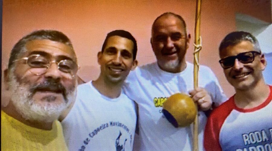 Capoeira Movimentos - 40 Anos. Itanhaém, São Paulo/SP, Brasil. Registro de Capoeira Mestre Polêmico - Professor Doutor João Couto Teixeira. IMG_9017/217. 510 MB. 08h52/14h54. De Sexta-feira, 21, a Sábado, 23 de Outubro de 2022. HD 1080p. MOV. #CapoeiraMestreFabioParada #CapoeiraMestreEduardoStorti #CapoeiraMestreNiltonRibasMartinsJunior #CapoeiraMestreMarceloCunha #CapoeiraMestreMarcioSantos #CapoeiraMestreEliasFonseca #CapoeiraMestreBolhaMarceloAlmeida #CapoeiraMestreBistecaJoséLuizDaConceiçãoFrancisco #CapoeiraMestreGogoDeOuroRogerioFonseca #CapoeiraMestreJeffersonGomesNogueira #CapoeiraMestreFlexaRenatoPereiraGonçalves #CapoeiraMestreChinaEdmilsonSilva #CapoeiraMestreBomSorrisoAndre #CapoeiraMestreGiloÂngeloFornazier #CapoeiraMestreCesarAugustoBarrosDosSantos #CapoeiraMestreAlexsandrodeRezendeCarvalho Universidade Livre de Estudos Culturais da Capoeira - Universidade da Capoeira - UNICAPOEIRA, Instituto de Educação Socioambiental - IESAMBI, Associação de Capoeira - ASCA e Grupo de Capoeira MEIA LUA na Escola - Fundado Terça-feira, 29 de Maio de 1962. http://universidadedacapoeira.com/ Seja membro deste canal e ganhe benefícios: https://www.youtube.com/channel/UCE6HrA5Y_VZ4-hgw8FG13aw/join PIX - polemico72@hotmail.com