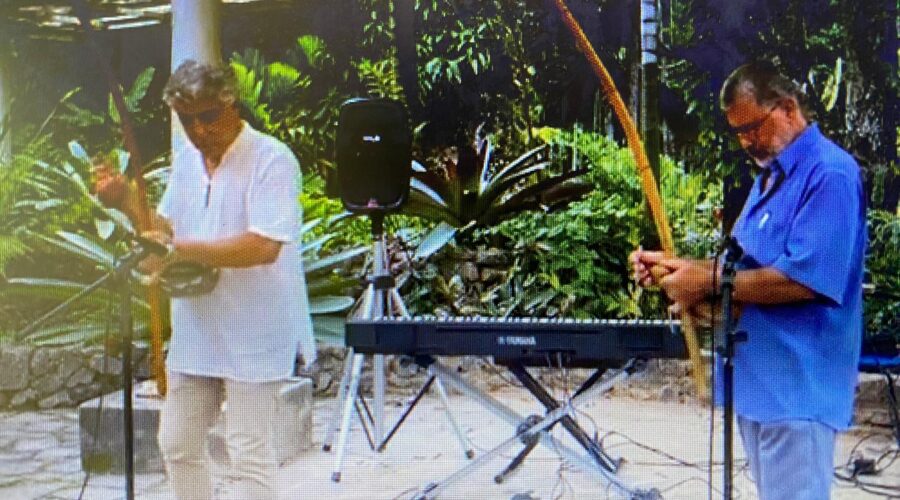 Estêvão Couto Teixeira - Berimbau/Flauta e Mestre Polêmico - Berimbau. Jardim Botânico, Juiz de Fora, Minas Gerais/MG, Brasil. Registro de Capoeira Mestre Polêmico - Professor Doutor João Couto Teixeira. IMG_0741. 871 MB. 09h23. Sábado, 13 de Dezembro de 2025. HD 1080p. MOV. Universidade Livre de Estudos Culturais da Capoeira - Universidade da Capoeira - UNICAPOEIRA, Instituto de Educação Socioambiental - IESAMBI, Associação de Capoeira - ASCA e Grupo de Capoeira MEIA LUA - Fundado Terça-feira, 29 de Maio de 1962. Orquestra Harmônica de Berimbaus. Seja membro deste canal e ganhe benefícios: https://www.youtube.com/channel/UCE6HrA5Y_VZ4-hgw8FG13aw/join PIX - polemico72@hotmail.com