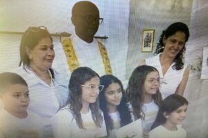 Missa - Primeira Eucaristia: Padre Guanair da Silva Santos. Diácono Márcio Rosa dos Santos. Acolhida e Preces da Comunidade Nilcéia. Salmo 121 - Quanta Alegria e Felicidade... Vamos à Casa do Senhor - Geraldo. Igreja Nossa Senhora da Visitação, Bairro Tigüéra, Juiz de Fora, Minas Gerais/MG, Brasil. Registro de Capoeira Mestre Polêmico - Professor Doutor João Couto Teixeira. IMG_7114. 10,04 GB. 07h03. Domingo, 23 de Novembro de 2025. HD 1080. MOV. Universidade Livre de Estudos Culturais da Capoeira - Universidade da Capoeira - UNICAPOEIRA, Instituto de Educação Socioambiental - IESAMBI, Associação de Capoeira - ASCA e Grupo de Capoeira MEIA LUA - Fundado Terça-feira, 29 de Maio de 1962. http://universidadedacapoeira.com/ Seja membro deste canal e ganhe benefícios: https://www.youtube.com/channel/UCE6HrA5Y_VZ4-hgw8FG13aw/join PIX - polemico72@hotmail.com