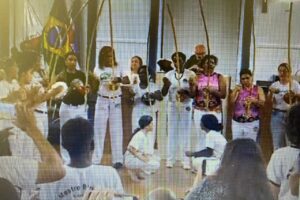 Mulheres Capoeiras: Vereadora Kátia Aparecida Franco. Câmara Legislativa Municipal. Bairro Centro, Juiz de Fora, Minas Gerais/MG, Brasil. Registro de Capoeira Estrela Dalva - Artista Plástica e Cineasta Salete Libardoni. IMG_6636/44. 2,95 GB. 19h16/23. Quarta-feira, 29 de Outubro de 2025. HD 1080p. MOV. Universidade Livre de Estudos Culturais da Capoeira - Universidade da Capoeira - UNICAPOEIRA, Instituto de Educação Socioambiental - IESAMBI, Associação de Capoeira - ASCA e Grupo de Capoeira MEIA LUA - Fundado Terça-feira, 29 de Maio de 1962. http://universidadedacapoeira.com/ Seja membro deste canal e ganhe benefícios: https://www.youtube.com/channel/UCE6HrA5Y_VZ4-hgw8FG13aw/join PIX - polemico72@hotmail.com