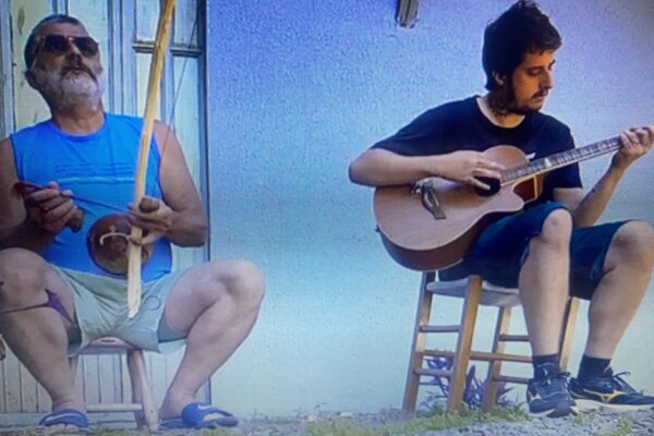 Paulo Renato Libardoni - Violão, Mestre Polêmico - Berimbau e Pandeiro - Improviso: Bracatom. São Lourenço do Oeste, Santa Catarina/SC, Brasil. Registro de Capoeira Mestre Polêmico - Professor Doutor João Couto Teixeira. 143 MB. 17h31. Sábado, 24 de Janeiro de 2026. Universidade Livre de Estudos Culturais da Capoeira - Universidade da Capoeira - UNICAPOEIRA, Instituto de Educação Socioambiental - IESAMBI, Associação de Capoeira - ASCA, Grupo de Capoeira MEIA LUA - Fundado Terça-feira, 29 de Maio de 1962. Orquestra Harmônica de Berimbaus. http://universidadedacapoeira.com/ Seja membro deste canal e ganhe benefícios: https://www.youtube.com/channel/UCE6HrA5Y_VZ4-hgw8FG13aw/join PIX - polemico72@hotmail.com